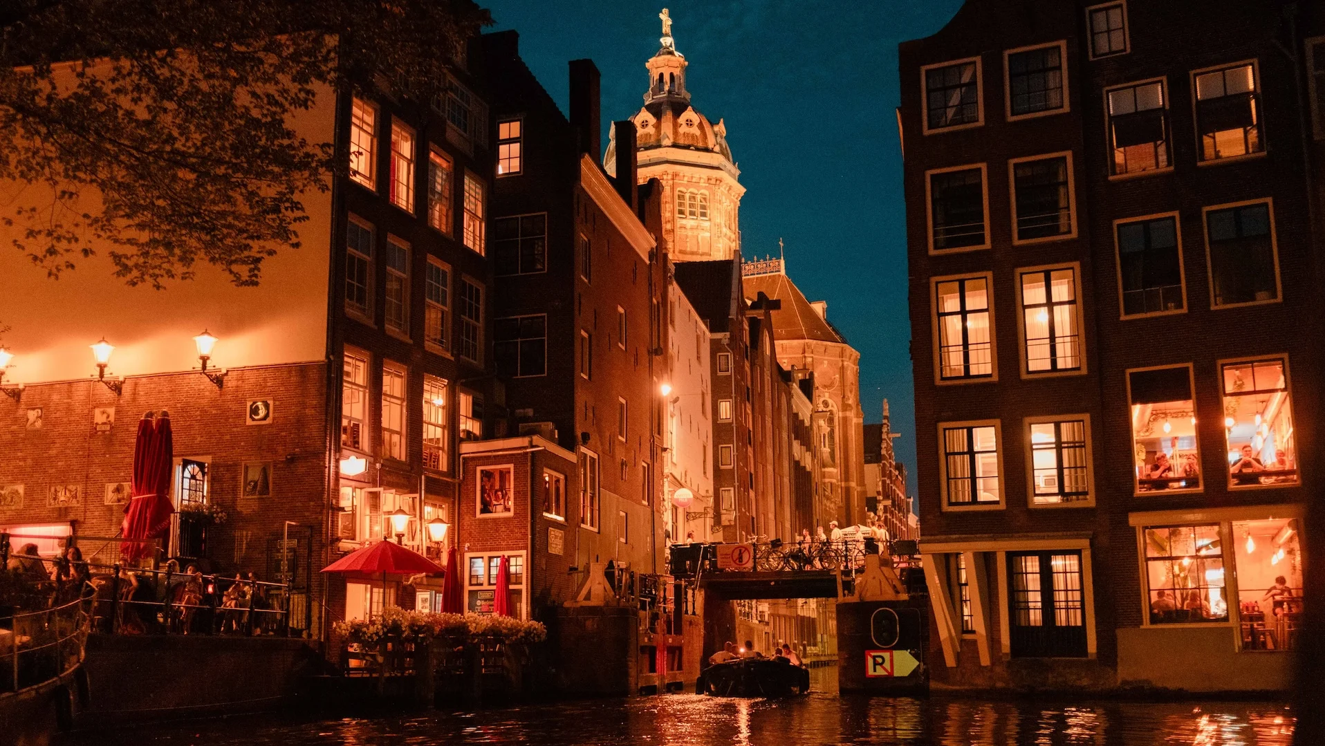 Romantische date-ideeën buiten de deur: 6 gezellige uitjes